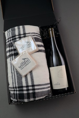Wine & Goodies